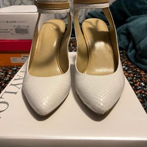 Heels ankle wrap pumps size 8.5